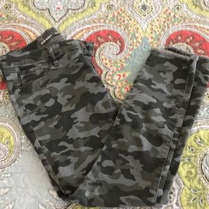 Old Navy camouflaged distress jeans